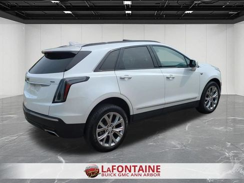 Certified 2021 Cadillac XT5 Sportv w/ LPO, Floor Liner Package AWD/4WD image 8
