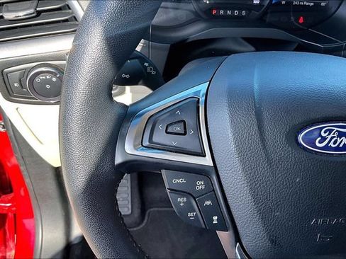 Used 2022 Ford Edge Titanium AWD/4WD image 15