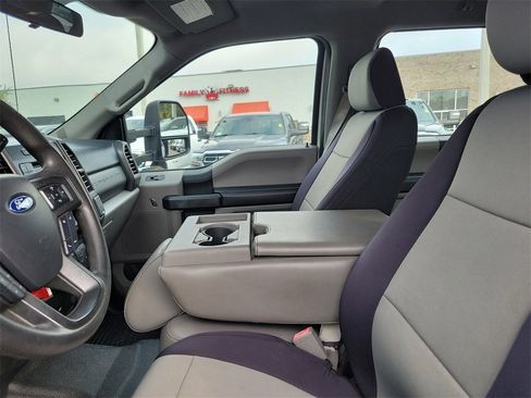 Used 2019 Ford F550 2WD Crew Cab Super Duty w/ Power Equipment Group image 12