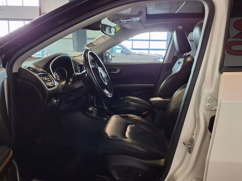 Used 2018 Jeep Compass Limited w/ Navigation Group AWD/4WD image 17