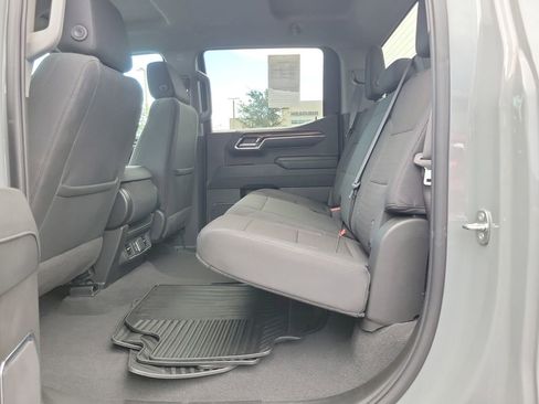 Used 2024 Chevrolet Silverado 1500 LT AWD/4WD image 10