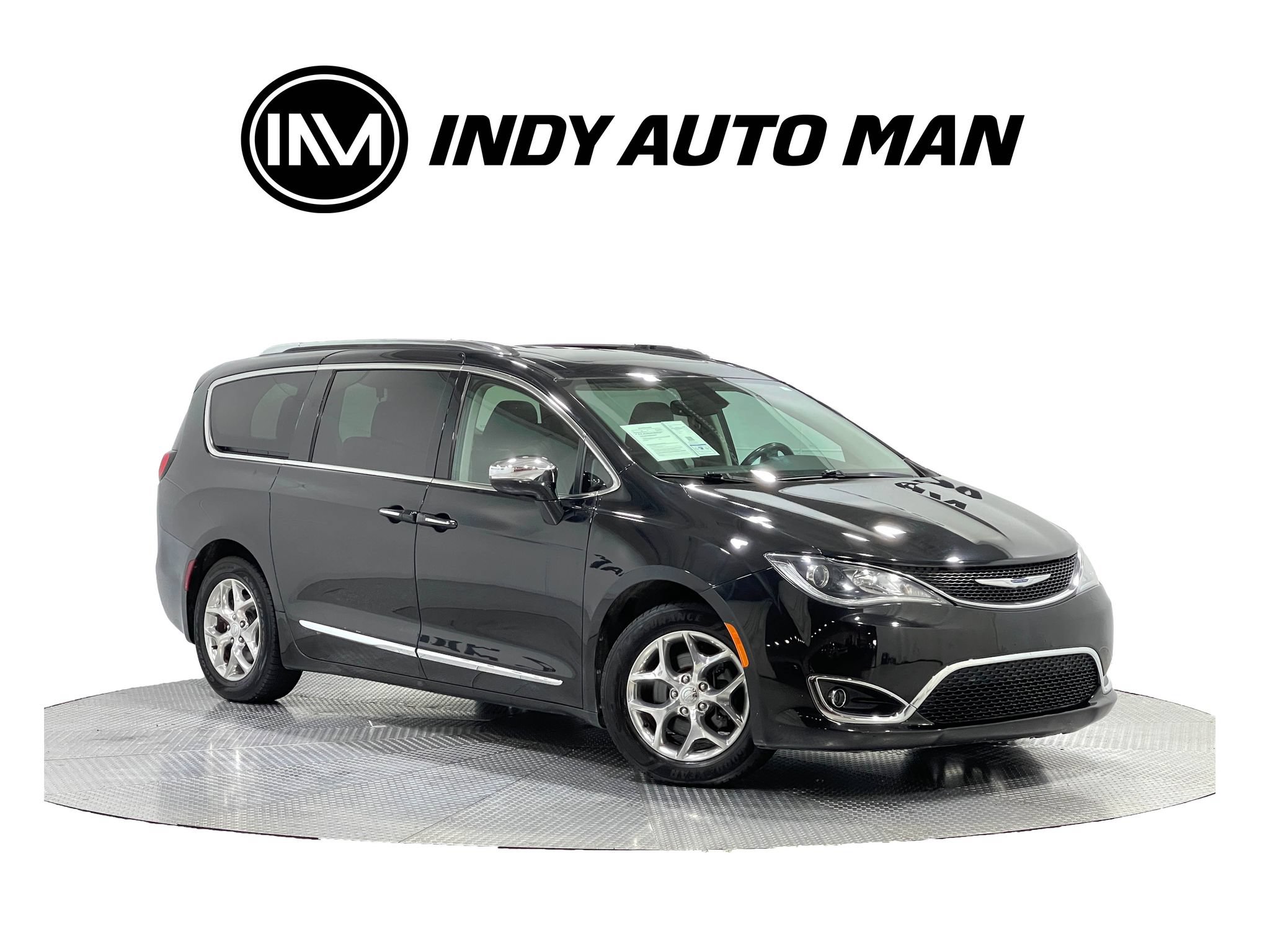 Used 2019 Chrysler Pacifica Limited FWD image 2