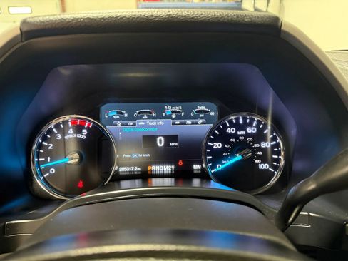 Used 2019 Ford F250 Lariat w/ Lariat Ultimate Package AWD/4WD image 18
