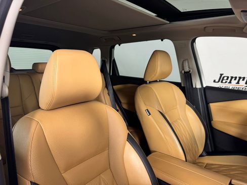 Used 2023 Nissan Rogue Platinum w/ Platinum Premium Package image 33