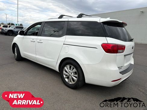 Used 2016 Kia Sedona LX FWD image 13