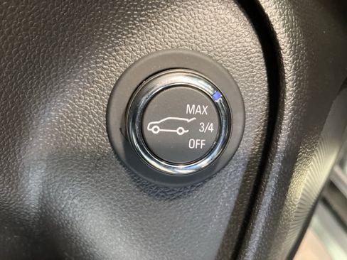 Used 2022 Buick Encore GX Select w/ Sport Touring Package image 12