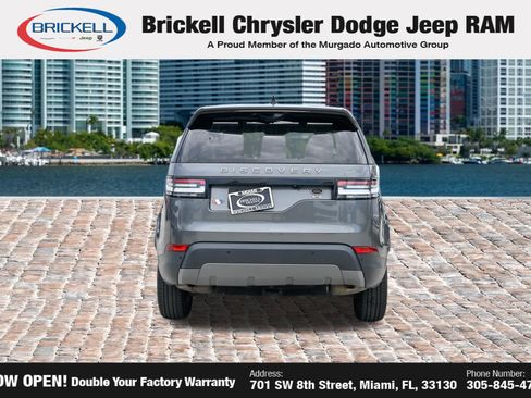 Used 2019 Land Rover Discovery SE AWD/4WD image 6