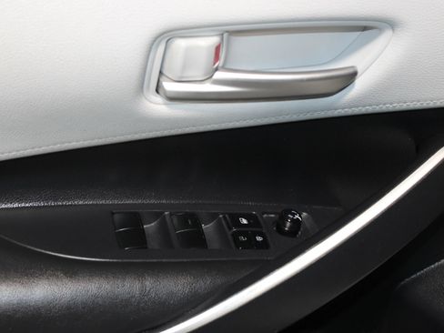 Used 2020 Toyota Corolla SE FWD image 10