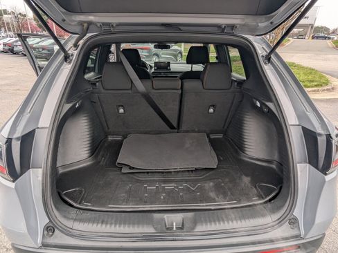 Used 2023 Honda HR-V Sport image 27