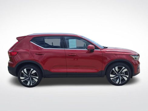 Certified 2023 Volvo XC40 B5 Ultimate w/ Protection Package Premier AWD/4WD image 9
