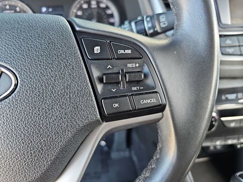 Used 2017 Hyundai Tucson Sport image 12