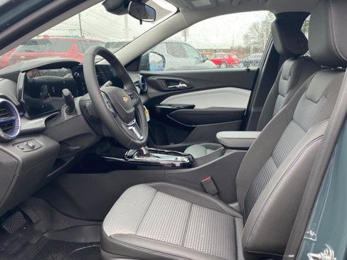 New 2026 Chevrolet Trax LT w/ Driver Confidence Package FWD image 13