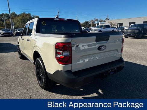 New 2025 Ford Maverick XLT w/ Black Appearance Package image 4