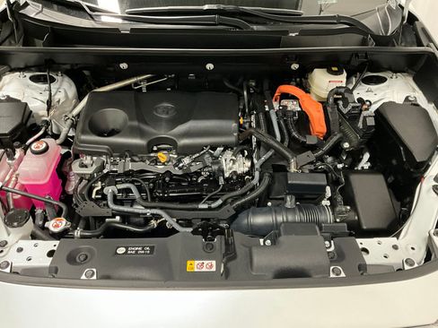 Used 2024 Toyota RAV4 XLE Premium image 12