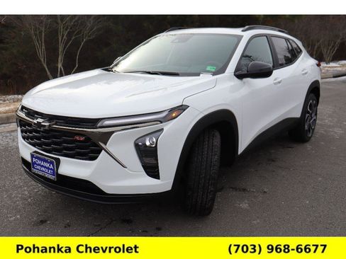 New 2026 Chevrolet Trax RS w/ Sunroof Package image 3