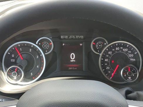 Certified 2026 RAM 3500 Big Horn AWD/4WD image 32