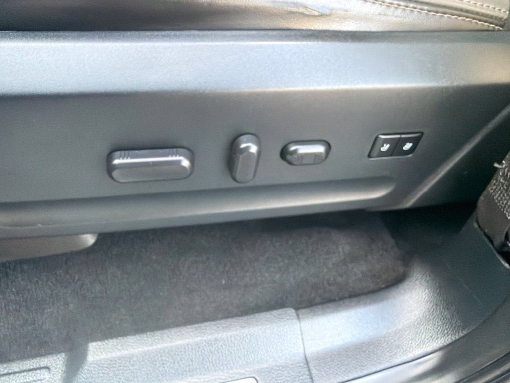 Used 2016 Ford Expedition Platinum AWD/4WD image 20