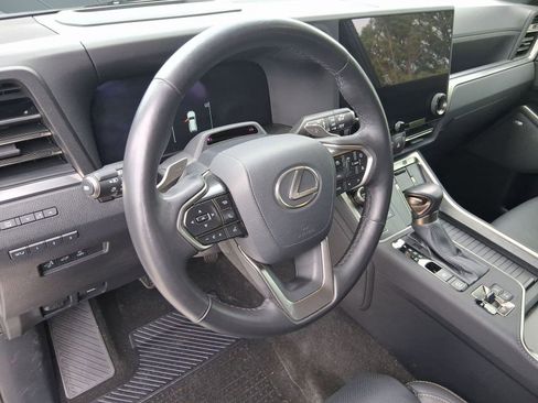 Used 2024 Lexus GX 550 image 22