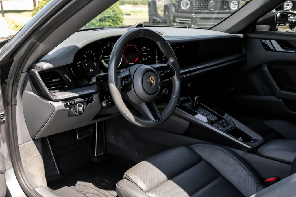 Used 2021 Porsche 911 Carrera 4S AWD/4WD image 11