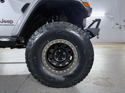 Used 2020 Jeep Gladiator Rubicon image 5