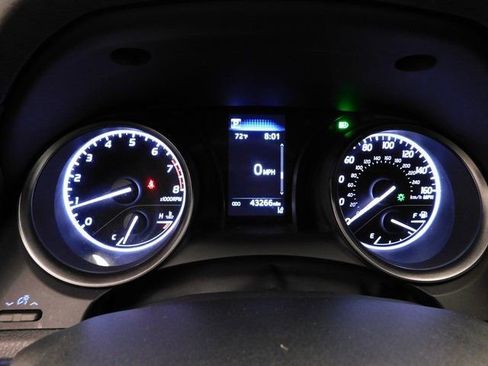 Used 2024 Toyota Camry SE image 45