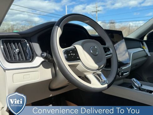 New 2026 Volvo XC60 B5 Ultra w/ Climate Package AWD/4WD image 12