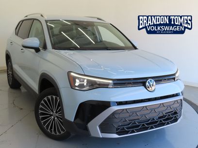 New 2025 Volkswagen Taos SE