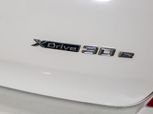 Used 2021 BMW X3 xDrive30e w/ Executive Package image 22