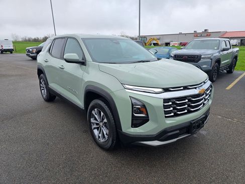 Used 2026 Chevrolet Equinox LT w/ Convenience Package II AWD/4WD image 3