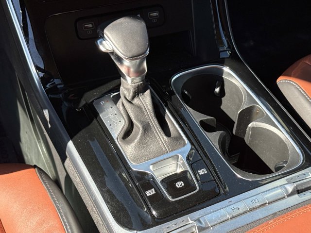 Used 2023 Kia Carnival SX FWD image 22