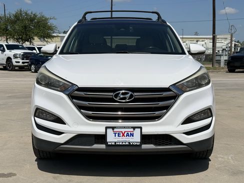 Used 2016 Hyundai Tucson Limited w/ Option Group 03 AWD/4WD image 10