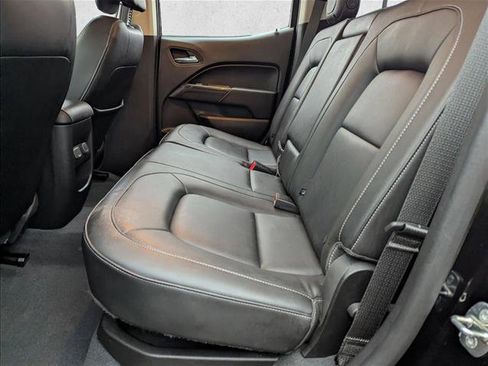 Used 2019 Chevrolet Colorado ZR2 image 16