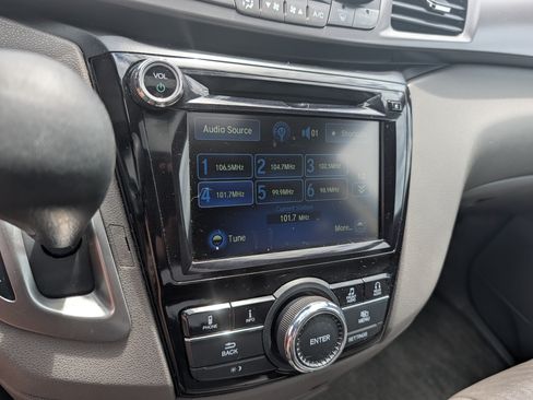 Used 2016 Honda Odyssey EX-L image 33