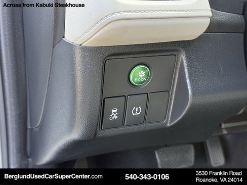 Used 2022 Honda HR-V LX image 17