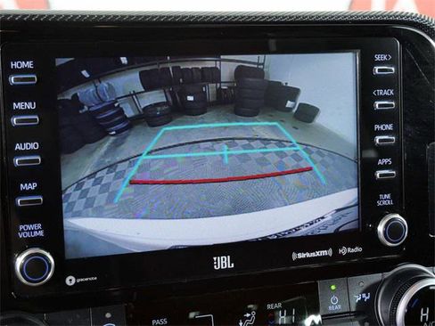 Used 2021 Toyota Highlander XSE image 22