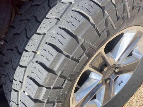 Used 2018 Jeep Wrangler Unlimited Sahara image 29