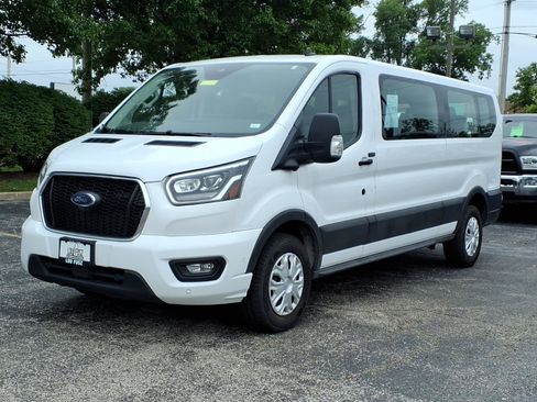 Used 2023 Ford Transit 350 XLT RWD image 3