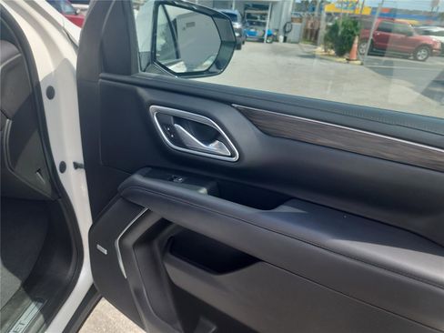 Used 2023 Chevrolet Suburban Z71 w/ Z71 Off-Road Package image 31