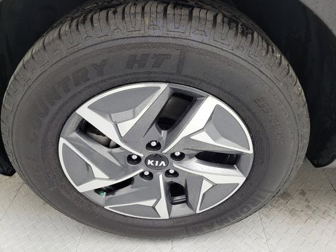 Used 2021 Kia Sorento EX image 31