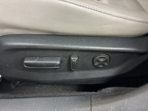 Used 2018 Honda Accord Touring image 21