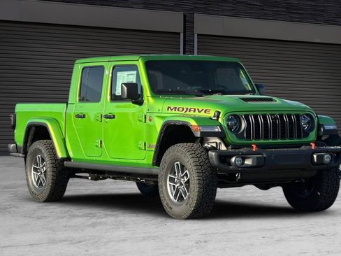 New 2025 Jeep Gladiator Mojave image 2