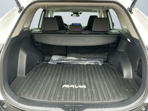 Certified 2025 Toyota RAV4 XLE image 17