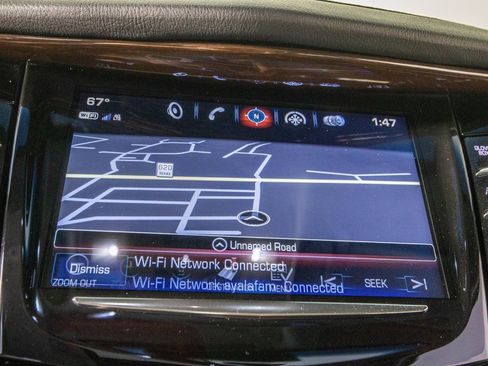 Used 2018 Cadillac Escalade ESV Premium Luxury image 24