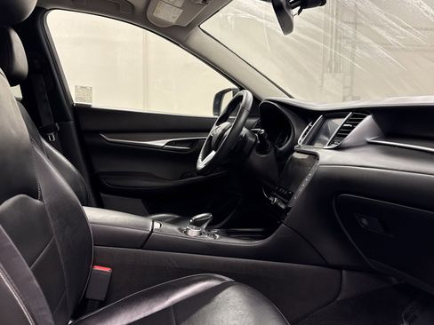 Used 2022 INFINITI QX50 Luxe image 36