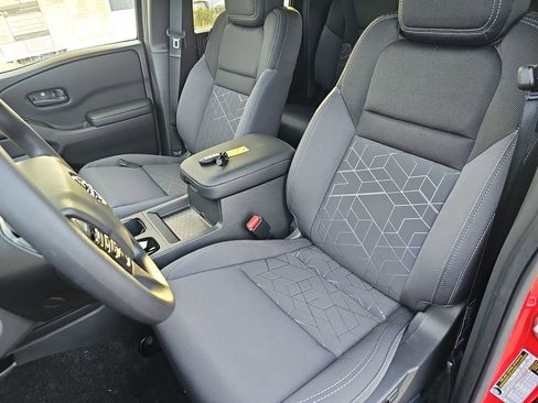 New 2026 Nissan Frontier SV w/ SV Convenience Package RWD image 18