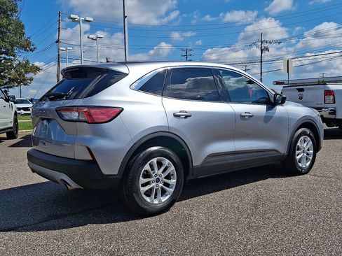 Certified 2022 Ford Escape SE w/ Convenience Package image 11