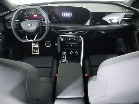 New 2025 Audi SQ5 Premium Plus image 14