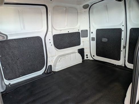 Used 2019 Nissan NV200 SV image 25