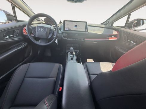New 2027 Toyota Prius Plug-In Hybrid FWD image 10