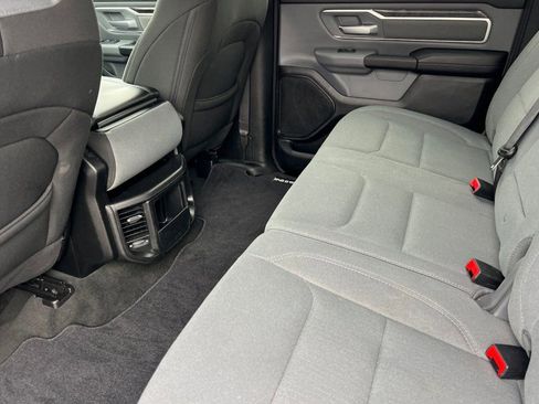 Used 2021 RAM 1500 Big Horn image 9